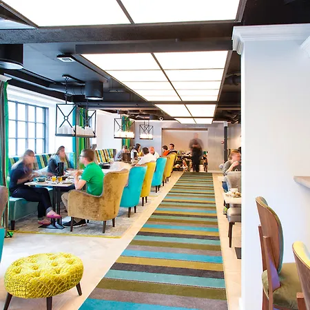 Ξενοδοχείο Absalon 4*